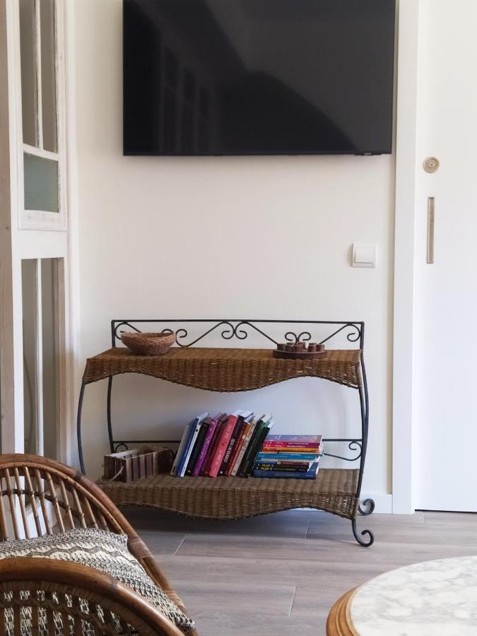 Arrels Apartaments L'Ampolla Ngoại thất bức ảnh